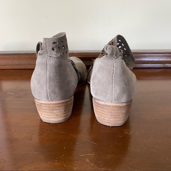 Seychelles Beige Lasercut Ankle Booties - Picture 7 of 8